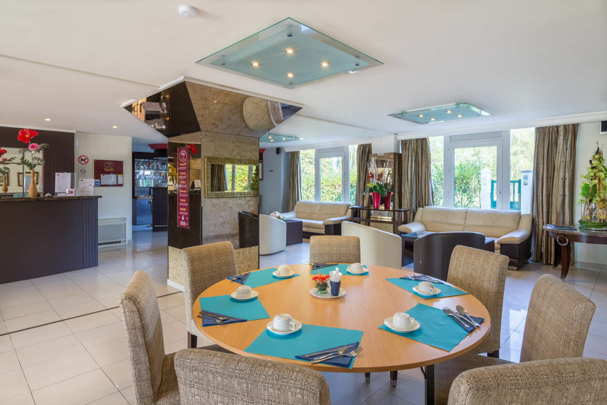 อาโดนี กร็อง เฌเนฟ เรซีด็อง เอ็กเซลซิเออร์ Aparthotel Veigy-Foncenex ภายนอก รูปภาพ